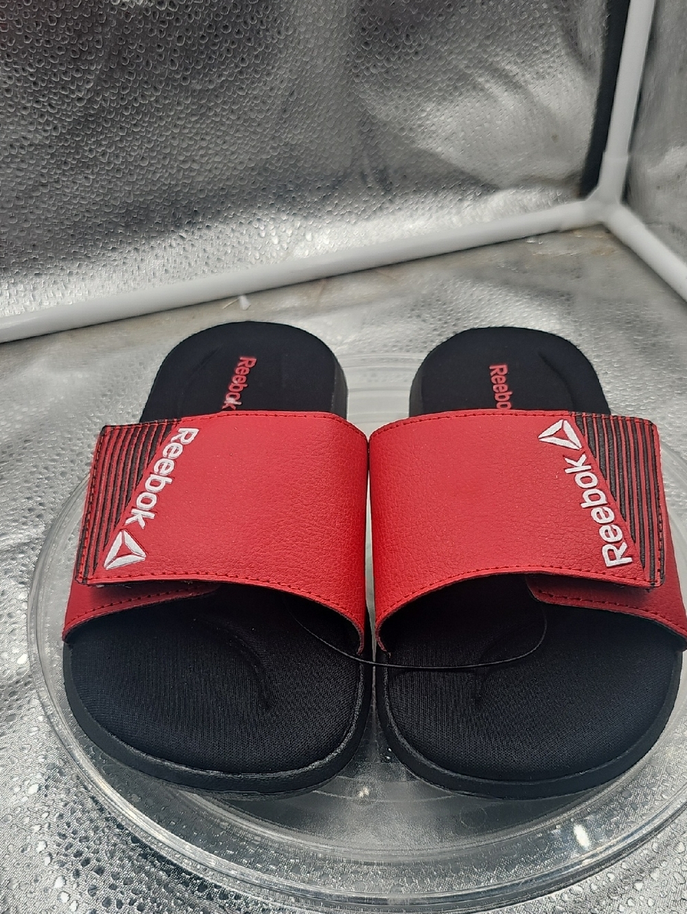 R Red And Black Reebok Slides Size 2 Boys